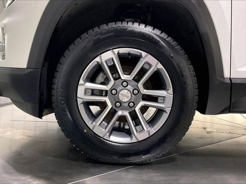 Used 2025 GMC Terrain Elevation AWD/4WD image 9