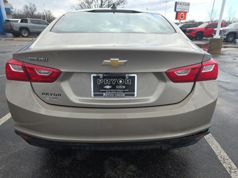 Used 2023 Chevrolet Malibu LS image 3