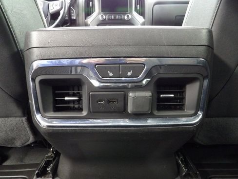 Used 2023 GMC Sierra 2500 AT4 w/ AT4 Preferred Package image 11