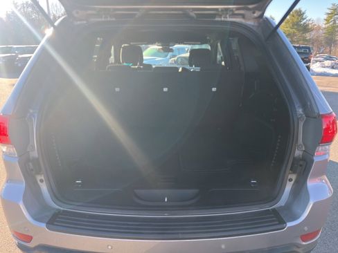 Certified 2019 Jeep Grand Cherokee Laredo image 14