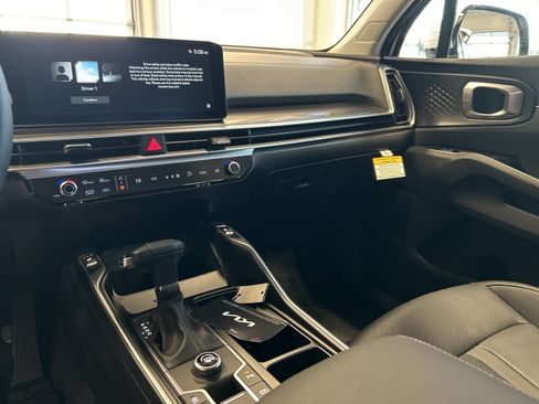 New 2026 Kia Sorento S w/ S Panoramic Sunroof Package FWD image 22