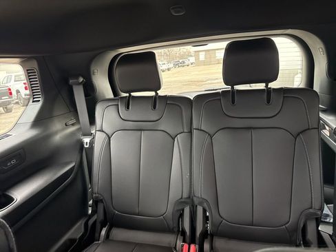 New 2025 Jeep Grand Cherokee L Limited w/ Trailer Tow Package image 19