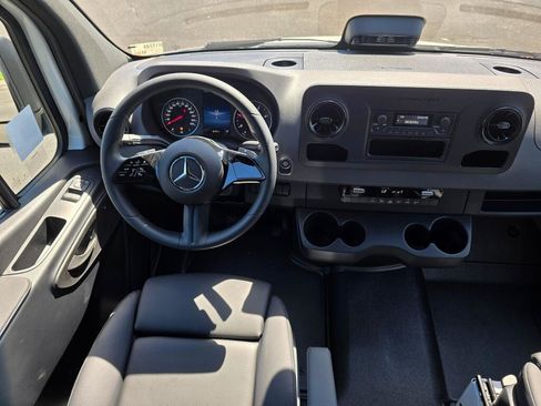 New 2026 Mercedes-Benz Sprinter 2500 image 21