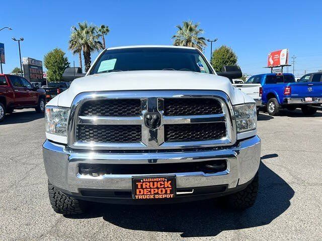 Used 2018 RAM 2500 Tradesman w/ Chrome Appearance Group AWD/4WD image 3