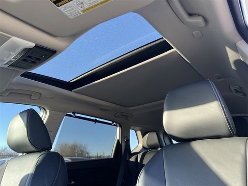 Certified 2023 Nissan Rogue SL w/ SL Premium Package image 10