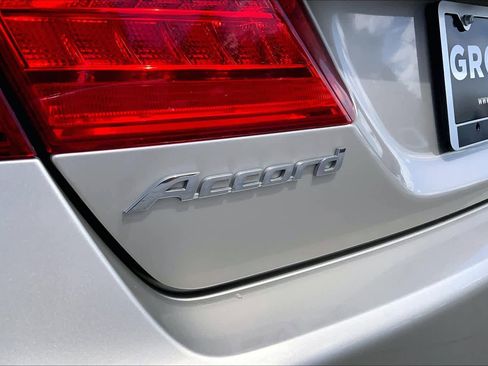 Used 2014 Honda Accord EX-L image 10