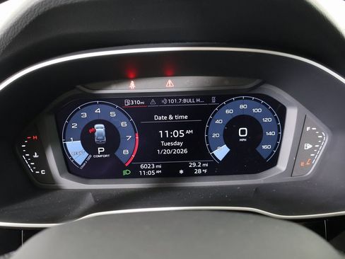 Used 2025 Audi Q3 2.0T Premium w/ Convenience Package image 34