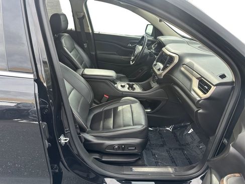 Used 2022 GMC Acadia Denali image 15