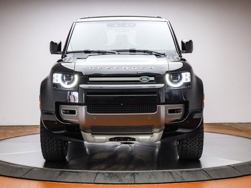 Used 2021 Land Rover Defender 90 X-Dynamic S image 2