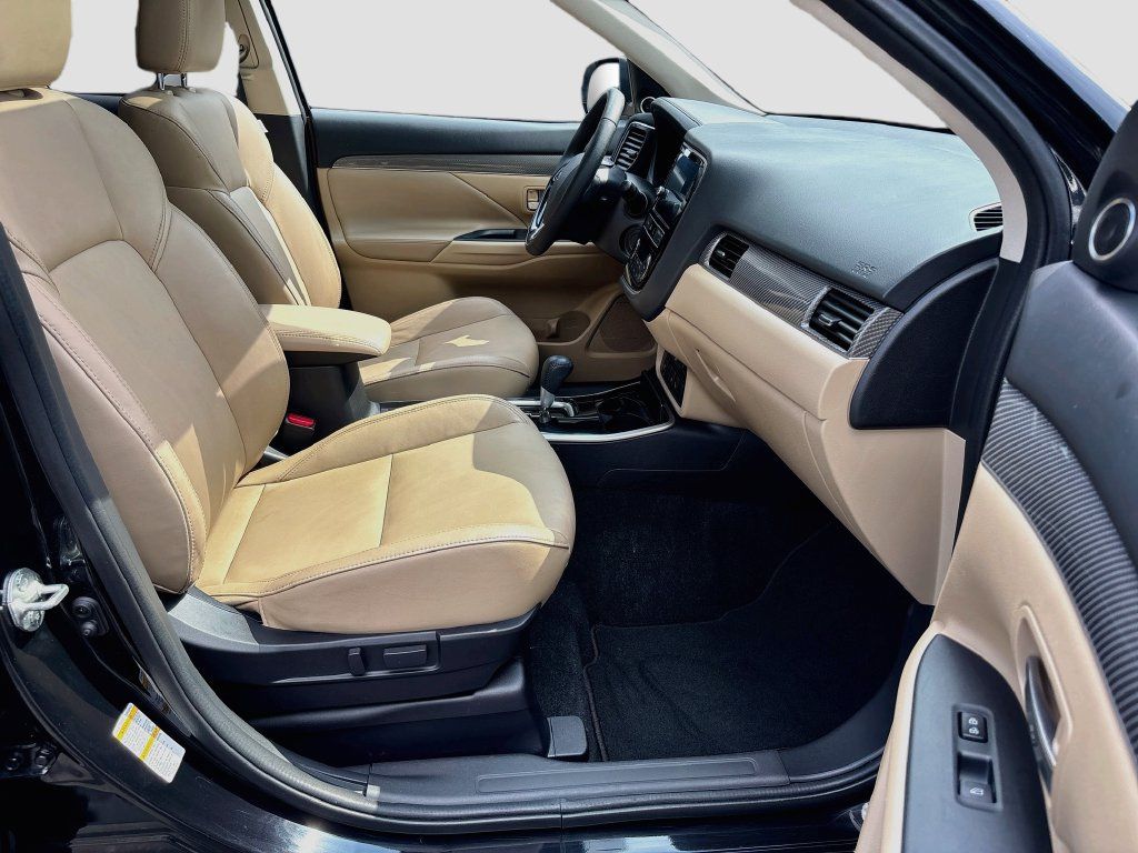 Used 2019 Mitsubishi Outlander SEL FWD image 28
