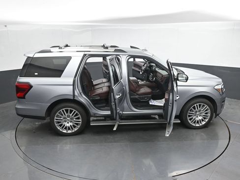 Used 2024 Ford Expedition Limited AWD/4WD image 50