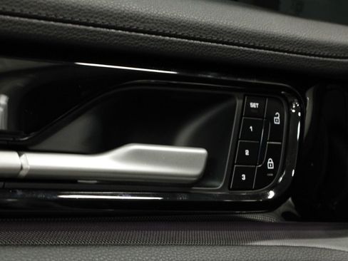 Certified 2025 Porsche Panamera 4 AWD/4WD image 30