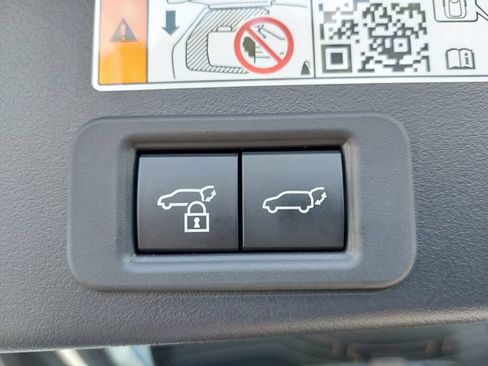 Used 2026 Toyota bZ Woodland AWD/4WD image 39