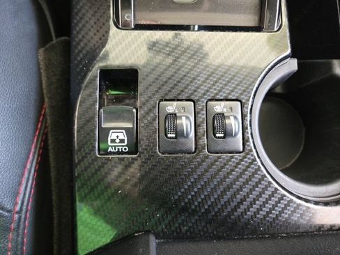 Used 2019 Toyota 4Runner TRD Off-Road AWD/4WD image 10