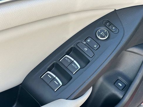 Used 2019 Honda Accord EX image 16