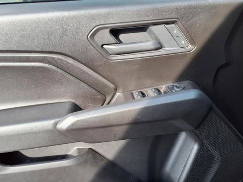 Used 2025 Chevrolet Colorado Trail Boss image 17