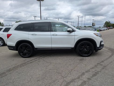 Used 2021 Honda Pilot Touring image 3