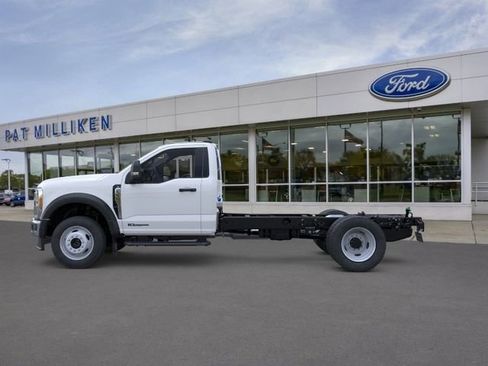 New 2026 Ford F550 4x4 Regular Cab Super Duty image 3