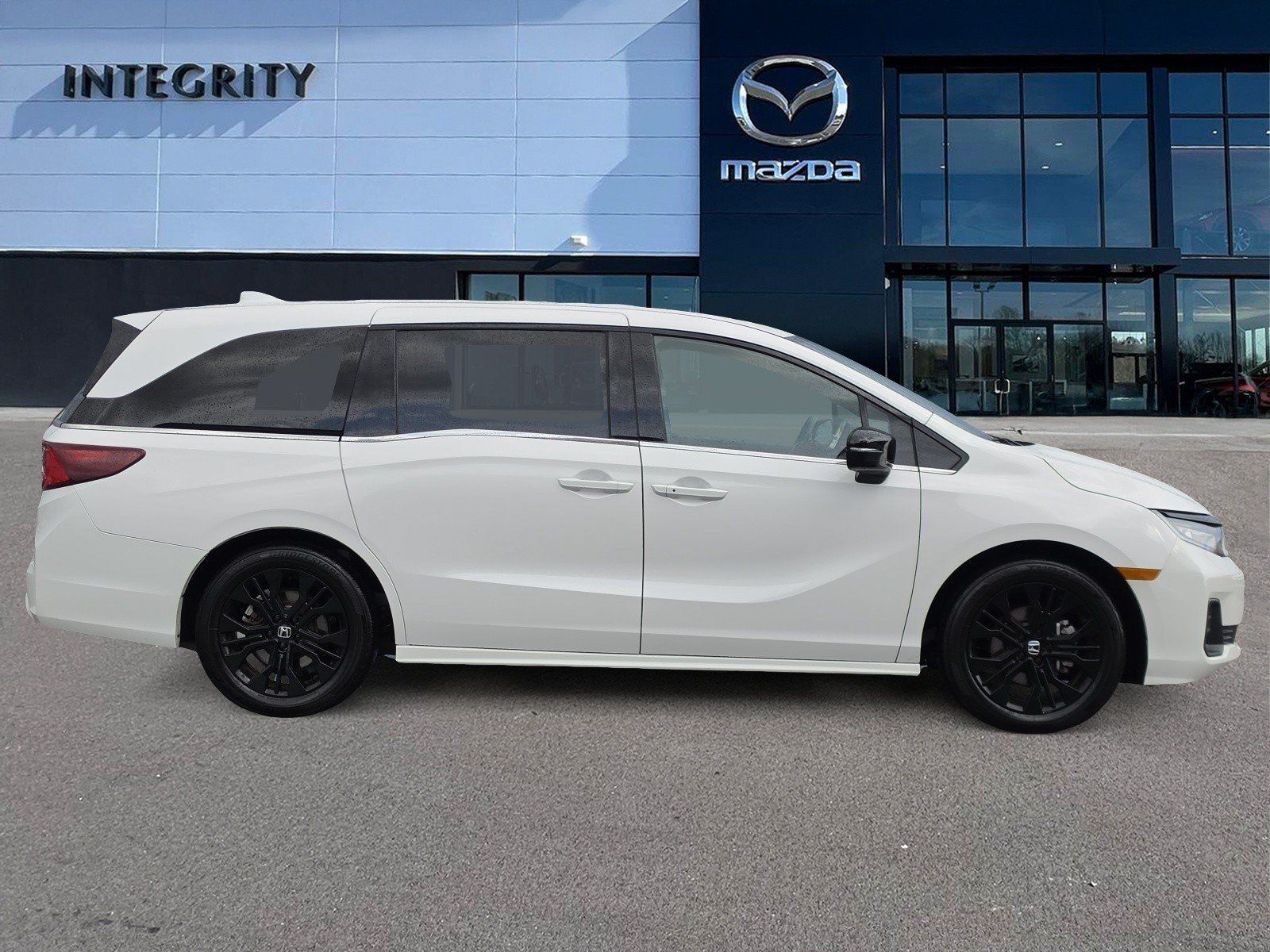 Used 2025 Honda Odyssey Sport-L image 3