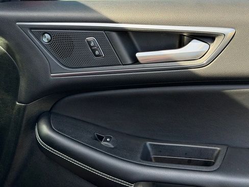 Certified 2022 Ford Edge ST image 29