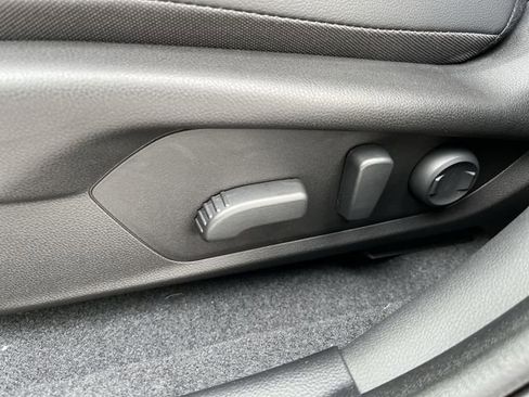 New 2026 Subaru Crosstrek 2.5i Limited w/ Crosstrek Mirror Package image 16