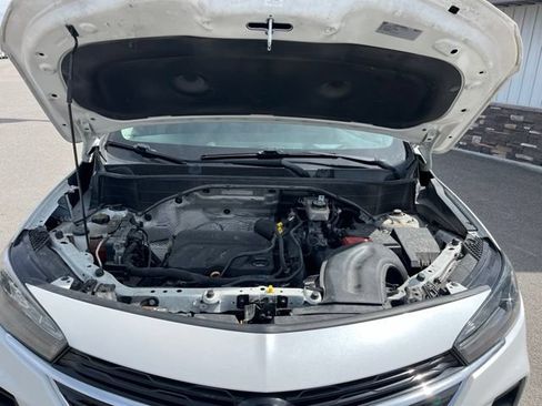 Used 2020 Buick Encore GX Preferred w/ Cold Weather Comfort Package FWD image 23