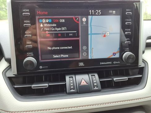 Used 2020 Toyota RAV4 Limited image 22