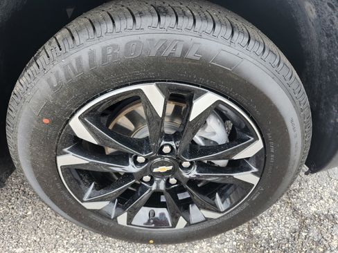 Used 2023 Chevrolet TrailBlazer LT FWD image 32