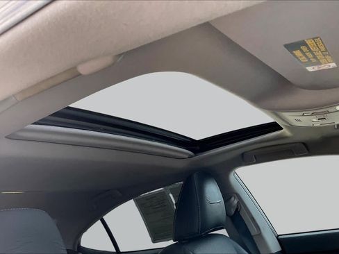 Used 2016 Lexus ES 350 w/ Premium Package w/Wood Trim FWD image 13