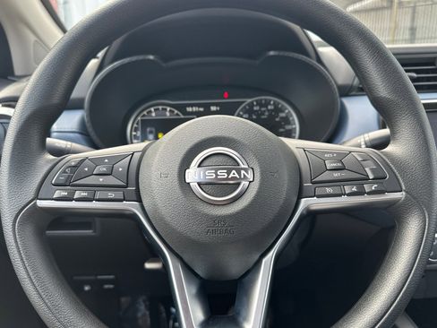 New 2025 Nissan Versa SV w/ Trunk Package image 22