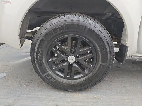 Used 2019 Nissan Frontier SV image 20