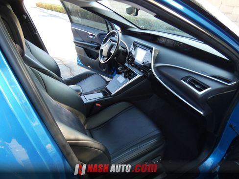 Used 2018 Toyota Mirai FWD image 25