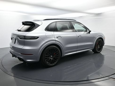 Certified 2021 Porsche Cayenne GTS AWD/4WD image 15