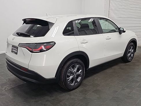 New 2026 Honda HR-V LX image 8