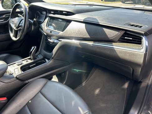 Used 2022 Cadillac XT5 Premium Luxury image 12