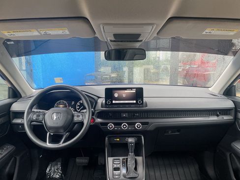 Used 2023 Honda CR-V LX image 18