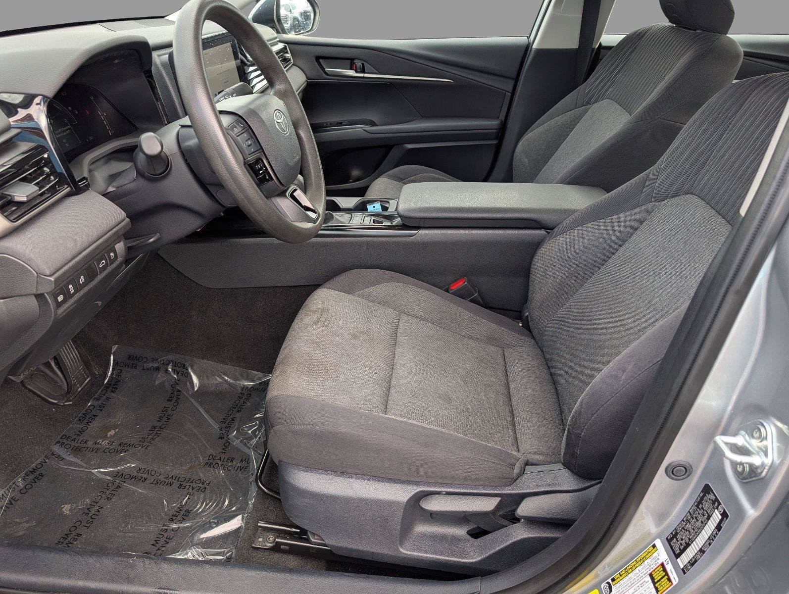 Used 2025 Toyota Camry LE FWD image 3