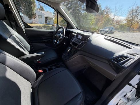 Used 2022 Ford Transit Connect XL FWD image 14