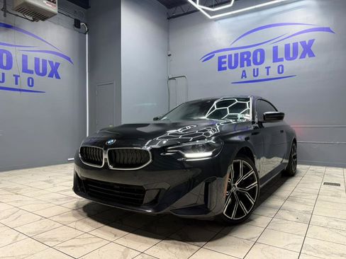 Used 2024 BMW 230i xDrive Coupe w/ Convenience Package image 3