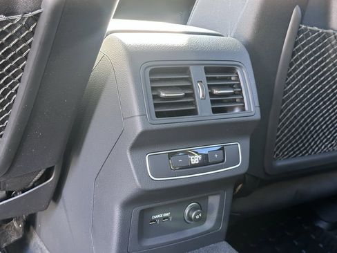 Used 2023 Audi Q5 2.0T Premium image 22