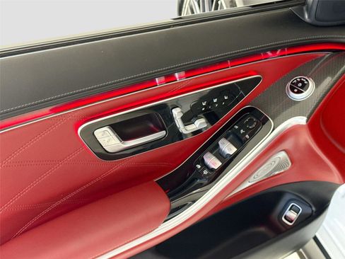 Used 2025 Mercedes-Benz S 63 AMG S image 13