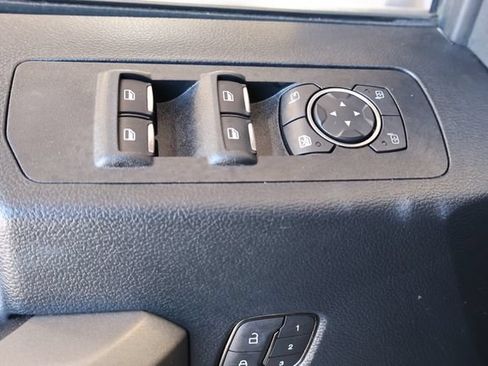 Used 2019 Ford F150 Raptor w/ Equipment Group 802A Luxury AWD/4WD image 15