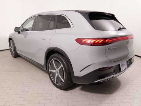 Used 2023 Mercedes-Benz EQS 580 4MATIC SUV image 17