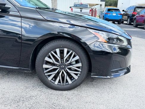 Used 2024 Nissan Altima 2.5 SV FWD image 13