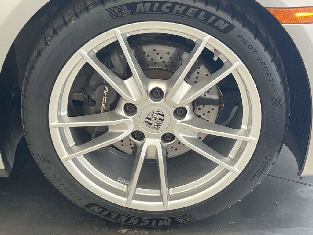 Certified 2024 Porsche 911 Carrera RWD image 14
