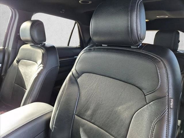 Used 2017 Ford Explorer Limited FWD image 12