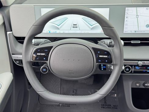 Used 2024 Hyundai Ioniq 5 SE RWD image 18