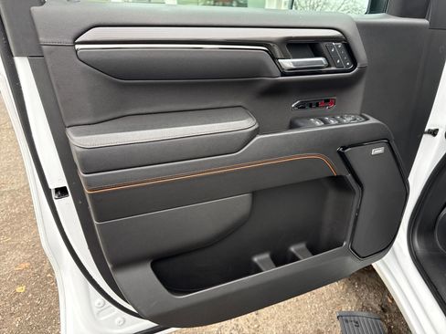 Used 2023 GMC Sierra 1500 AT4 w/ AT4 Preferred Package image 10