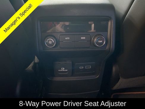 Used 2023 GMC Acadia AT4 image 13