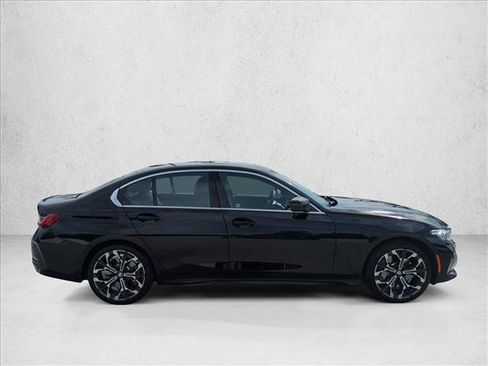 Used 2026 BMW 330i Sedan w/ Convenience Package RWD image 4